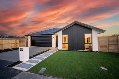 20 Glovers Road — image 2