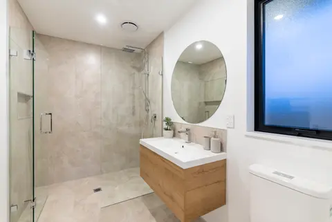 20 Glovers Road — image 10