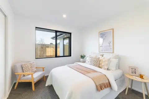 20 Glovers Road — image 16