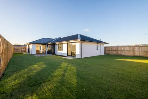 20 Glovers Road — image 27