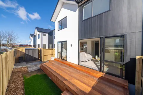 60 Olliviers Road, Phillipstown — image 9